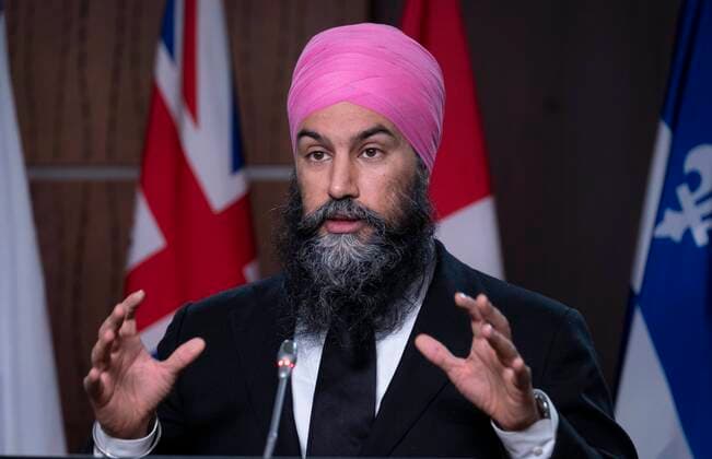 News Bilder des Tages December 7, 2021, Ottawa, ON, Canada: New Democratic Party leader Jagmeet Singh responds to a question during a news conference, Tuesday, Dec. 7, 2021 in Ottawa. Ottawa Canada  - ZUMAc35_ 20211207_zaf_c35_006 Copyright: xAdrianxWyldx