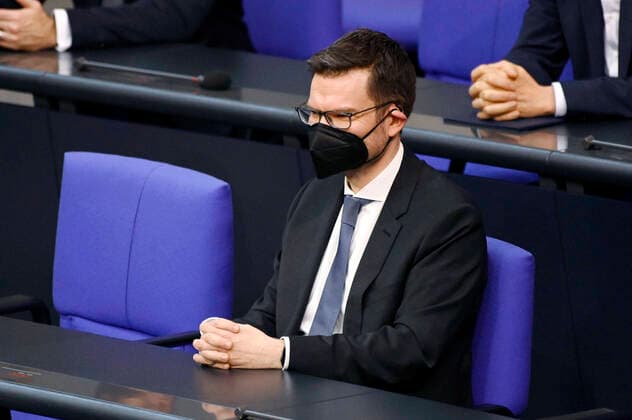 Marco Buschmann in der 5. Sitzung des Deutschen Bundestages mit der Wahl des neuen Bundeskanzlers im Reichstagsgebäude. Berlin, 08.12.2021