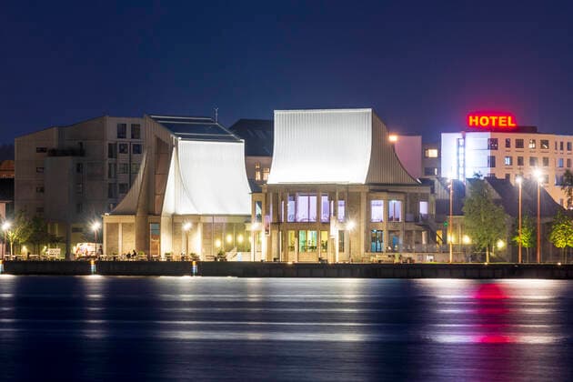 Architektur von Jorn Utzon waterfront at Limfjord, Utzon Center Aalborg Jylland, Jutland Denmark Aalborg