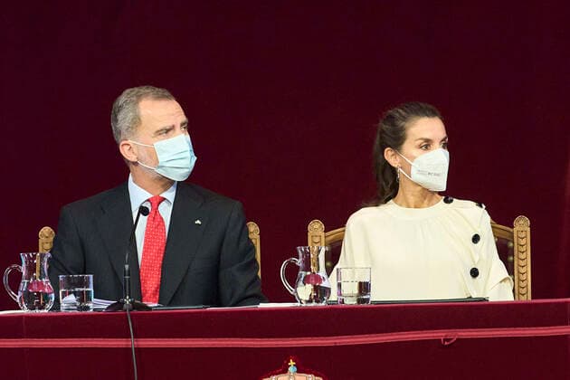 10-12-2021 Madrid Queen Letizia and King Felipe attend the 70th anniversary of the Spanish language academies association (ASALE) at the Royal academy in Madrid. No Spain Â  Copyright: xPPEx