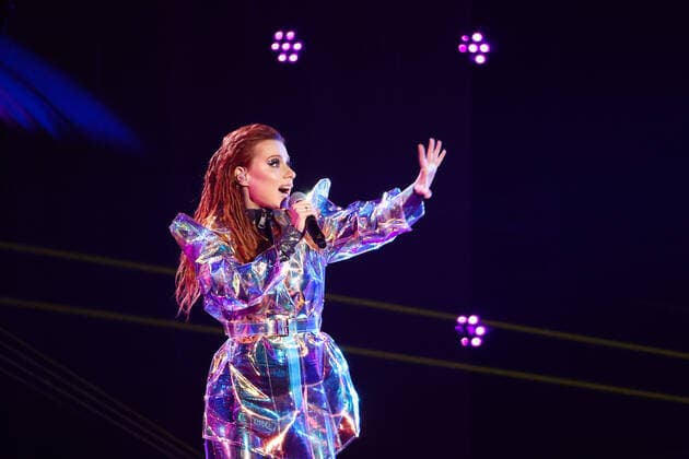 Musikpreis Goldenes Grammophon, Verleihung in Moskau MOSCOW, RUSSIA - DECEMBER 10, 2021: Singer Yulia Savicheva performs at the 2021 Golden Gramophone Awards ceremony at the State Kremlin Palace. Valery Sharifulin TASS  TS11B64C