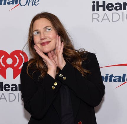 December 10, 2021, New York, NY, USA: NEW YORK, NEW YORK - DECEMBER 10: Drew Barrymore attends iHeartRadio Z100 Jingle Ball 2021 on December 10, 2021 in New York City. New York USA - ZUMAs181 20211210_zea_s181_139 Copyright: xImagespacex