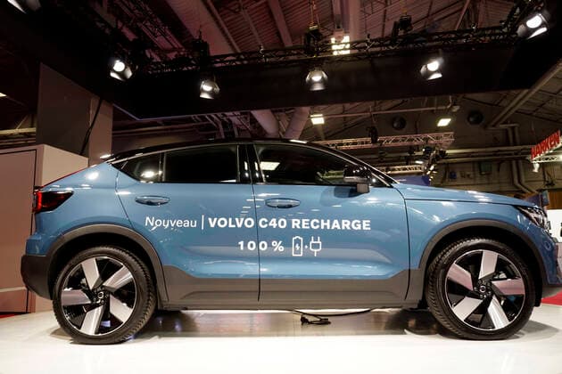 New Volvo C40 Recharge Volvo show the new model of VOLVO C40 ELECTRIC during the Paris Nautic (Volvo Partner) - december 09, 2021, Paris Paris France  Copyright: xDanielxPierx originalFilename:pelletier-notitle211210_npcGu.jpg