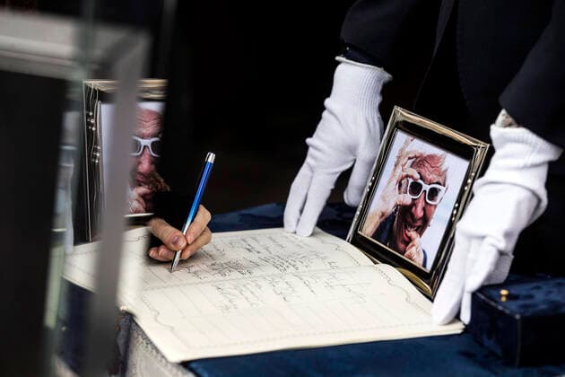 Bilder des Jahres 2021, Entertainment 12 Dezember News Themen der Woche KW49 News Bilder des Tages December 11, 2021, ROME, Italia: The funeral of Italian director Lina Wertmuller in the Artists Church in Piazza del Popolo, Rome, Italy, 11 December 2021. Italian director Lina Wertmuller died in Rome at the age of 93 on 09 December 2021.ANSA ANGELO CARCONI ROME Italia  - ZUMAa110 20211211_zaf_a110_009 Copyright: xAngeloxCarconix