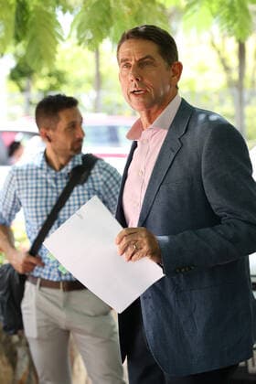 CAMERON DICK PRESSER, Queensland Treasurer Cameron Dick arrives to speak at a press conference in Brisbane, Sunday, December 12, 2021. Queensland will prepare to open its borders to COVID hotspots from 1am tomorrow. ( NO ARCHIVING, EDITORIAL USE ONLY, NO USE IN BOOKS WITHOUT CONSENT BRISBANE QUEENSLAND AUSTRALIA  Copyright: xJONOxSEARLEx 20211212001605789173