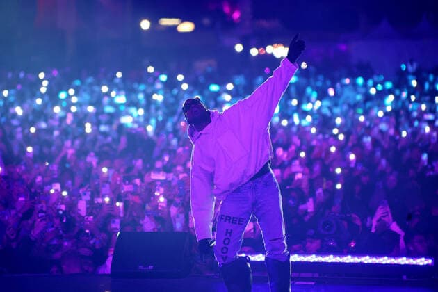 SAN BERNADINO, CA - DECEMBER 12: Kanye West surprise guest performance during Future s set at Rolling Loud California at the L.A. Coliseum in San Bernadino, California on December 12, 2021. Copyright: xWalikxGoshornx