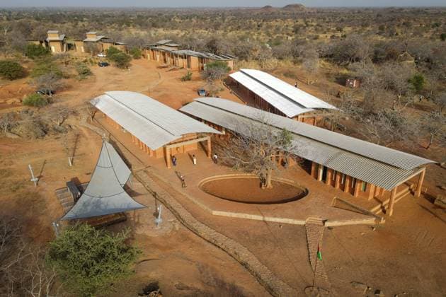 Visit to the elementary school of Gando in the urban commune of Tenkodogo, a project of the Burkinabe architect Diebedo Francis Kere, on February 26, 2021.  NicolasxRemenex xLexPictorium LePictorium_0257553