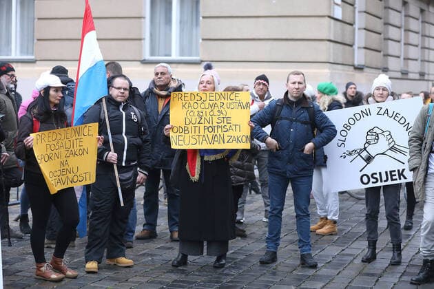 PXL_Protest in Zagreb Protesters gathered at St. Mark s Square against the vaccination of children ,in Zagreb, Croatia, on December 15, 2021. PatrikxMacek PIXSELL