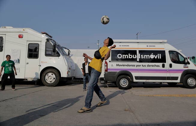 Migrants Arrives In Mexico City Central American migrants play football in the facilities of the Casa Peregrino located in Mexico City, who have received accommodation, food, legal, psychological and medical attention, and who have gone to various instances of support for refugees and have tried to obtain a permit that will allow them to stay longer in Mexico in view of the difficulties their compatriots are having to enter the United States during the COVID-19 health emergency in the country. Mexico City Mexico City Mexico  Copyright: xGerardoxVieyrax originalFilename:vieyra-notitle211216_npfWk.jpg