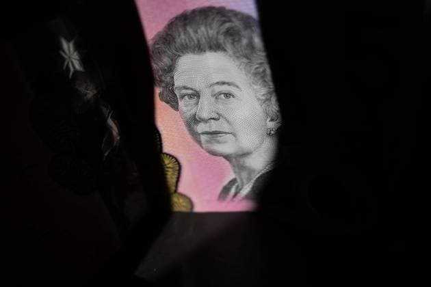 CURRENCY STOCK, The head of Queen Elizabeth II is seen on a five (5) Australian Dollar (A$) note in Canberra, Thursday, December 16, 2021. ( NO ARCHIVING, EDITORIAL USE ONLY, NO USE IN BOOKS WITHOUT CONSENT CANBERRA ACT AUSTRALIA  Copyright: xLUKASxCOCHx 20211216001607053725