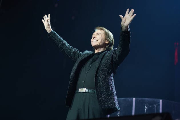 December 16, 2021, Madrid, Spain: Spanish singer, Miguel Rafael Martos Sanchez, better known as Raphael?, performs on stage at Wizink Centre. Madrid Spain - ZUMAs197 20211216_zaa_s197_152 Copyright: xAtilanoxGarciax