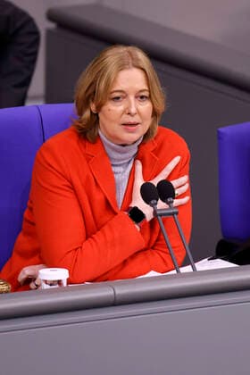 Bärbel Bas in der 9. Sitzung des Deutschen Bundestages im Reichstagsgebäude. Berlin, 16.12.2021