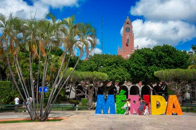 Merida Mexico - the Merida city sign in the Plaza Grande, Merida, the capital city of the Yucatan, Mexico Latin America Yucatan Mexico Copyright: xSergixReboredox SRE-075-ER2077