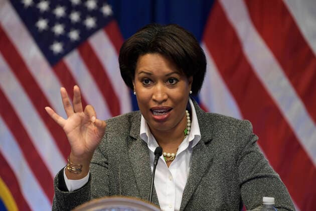 December 20, 2021, Washington, DC, United States: Mayor Muriel Bowser speaks about Covid-19 Situational Update during a press conference at John A. Wilson building in Washington DC, USA. Washington United States - ZUMAs197 20211220_zaa_s197_129 Copyright: xLeninxNollyx