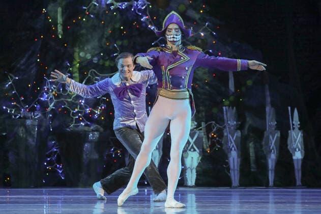 Entertainment Themen der Woche KW51 Entertainment Bilder des Tages MOSCOW, RUSSIA â€“ DECEMBER 21, 2021: Kremlin Ballet principal dancer Yegor Motuzov (L) as Fritz and leading soloist Dmitry Prusakov as the Nutcracker Doll perform in a scene from the Kremlin Ballet s production of Russian composer Pyotr Tchaikovsky s The Nutcracker ballet choreographed by Andrei Petrov at the State Kremlin Palace. Sergei Karpukhin TASS  TS11C975
