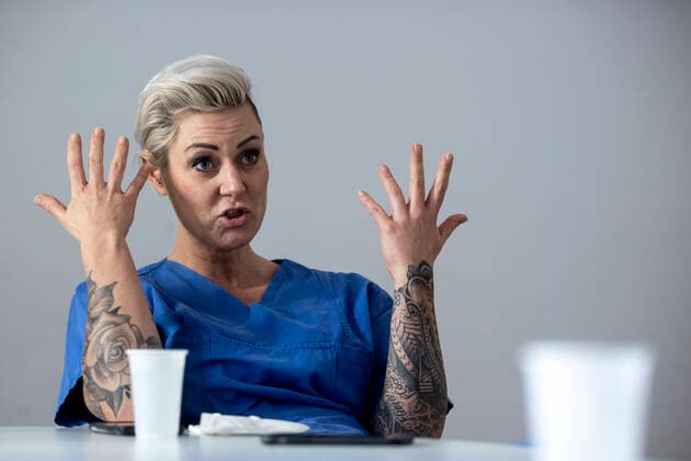 21.12.2021 , DU Duisburg , Dr. Carola Holzner , Doc Caro , Fachärztin für Anästhesiologie und spezialisiert in den Bereichen Notfallmedizin und Intensivmedizin.