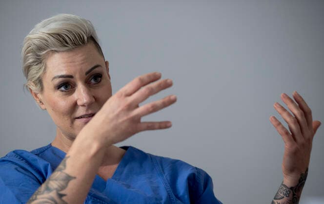 21.12.2021 , DU Duisburg , Dr. Carola Holzner , Doc Caro , Fachärztin für Anästhesiologie und spezialisiert in den Bereichen Notfallmedizin und Intensivmedizin.