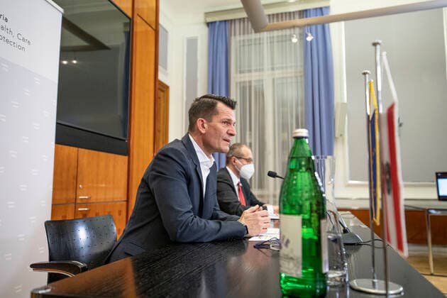 Pressekonferenz im Sozialministerium Wien zum internationalen Stand zu Omikron