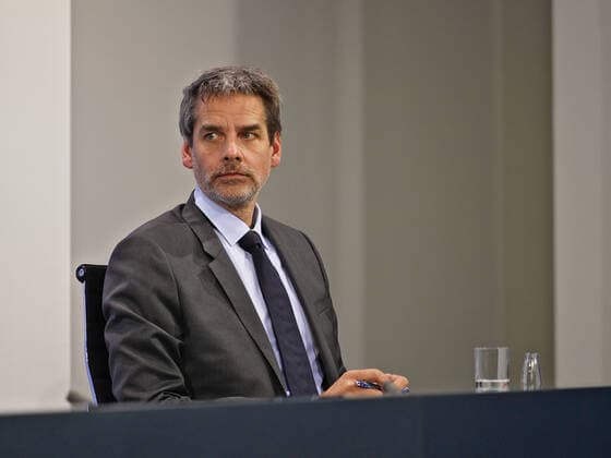 Regierungssprecher Steffen Hebestreit 21.12.2021 Pressekonferenz von Bundeskanzler Scholz, Ministerpräsident Wüst und Regierender Bürgermeisterin Giffey im Anschluss an die Beratungen mit den Regierungschefinnen und Regierungschefs der Länder Im Kanzleramt am 21.12.2021 Berlin Kanzleramt Berlin GER