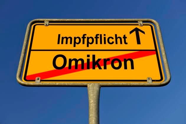 Symbolbild, Bekämpfung des Omikron Coronavirus durch Impfstrategie, Impfpflicht, Impfzwang, Boostern, fünfte Welle der Corona-Krise, Deutschland, Europa Copyright: imageBROKER/MichaelxWeber ibximw07195699.jpg