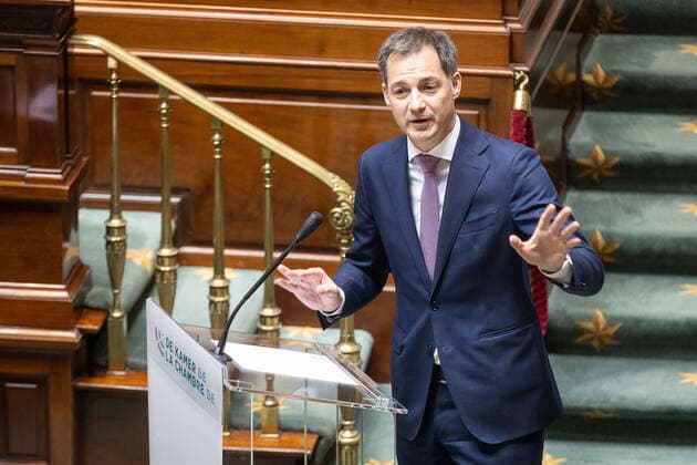 News Bilder des Tages Prime Minister Alexander De Croo pictured during a plenary session of the Chamber at the Federal Parliament in Brussels, Thursday 23 December 2021. JAMESxARTHURxGEKIERE 3161739