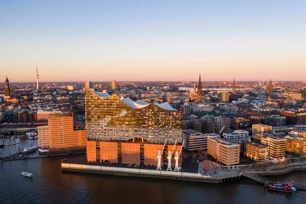 Hamburg 2021 Hamburg 2021 Elbphilharmonie, Elphie, Stadtpanorama, Skyline JuergenxTap *** Hamburg 2021 Hamburg 2021 Elbphilharmonie, Elphie, city panorama, skyline JuergenxTap