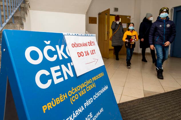 Vaccination against COVID-19 for children aged 5-11 years began at the Masaryk Hospital in Usti nad Labem, Czech Republic, December 27, 2021. (CTKxPhoto OndrejxHajek) CTKPhotoP2021122701985  HAJ 01