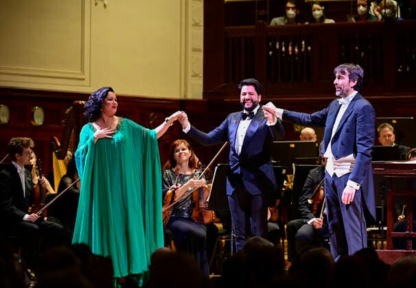 Russian soprano Anna Netrebko and her husband Yusif Eyvazov (centre) perform during a concert in Municipal House in Prague, Czech Republic, on Monday, December 27, 2021. (CTKxPhoto RomanxVondrous) CTKPhotoP2021122705288  vnd 5