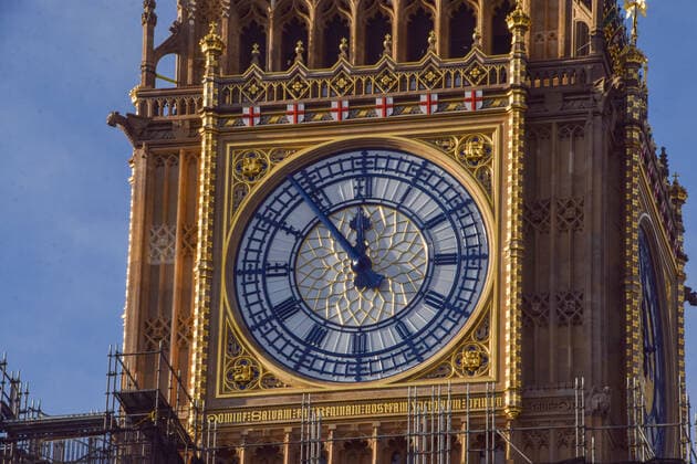 News Themen der Woche KW52 News Bilder des Tages December 31, 2021, London, United Kingdom: Big Ben rang its bell for the first time in four years at 12 noon on 31st December 2021..The iconic landmark, officially called Elizabeth Tower, has been under renovation since 2017, and work is expected to be completed in early 2022. Big Ben is due to ring its bell again at midnight to mark the new year. London United Kingdom - ZUMAs197 20211231_zaa_s197_019 Copyright: xVukxValcicx