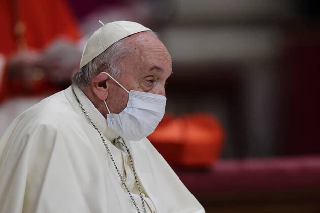 News Themen der Woche KW52 News Bilder des Tages December 31 , 2021 - POPE FRANCIS visibly tired and not in good shape presided over the rite of Vespers and Te Deum inside the St. Peter s Basilica at the Vatican. The rite was carried out by the Cardinal GIOVANNI BATTISTA RE EvandroInetti via ZUMA Wire Vatican City State - ZUMAi15_ 20211231_zaf_i15_033 Copyright: xEvandroxInettix