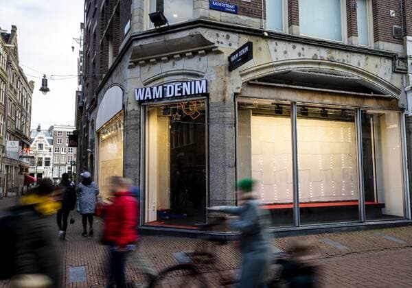 AMSTERDAM - A retail property is vacant. The vacancy of shops is not only the result of corona, but possibly also of rents that are increasing. ANP SEM VAN DER WAL