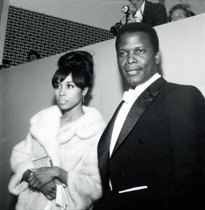 OSCARS. Bester Hauptdarsteller. Preisträger 1961-1970 DIANE CARROLL AND SIDNEY POITIER AT THE 36TH ANNUAL ACADEMY AWARDS. U.S. - ZUMAg49_ 20110101_gaf_g49_23407 Copyright: xGlobexPhotosx