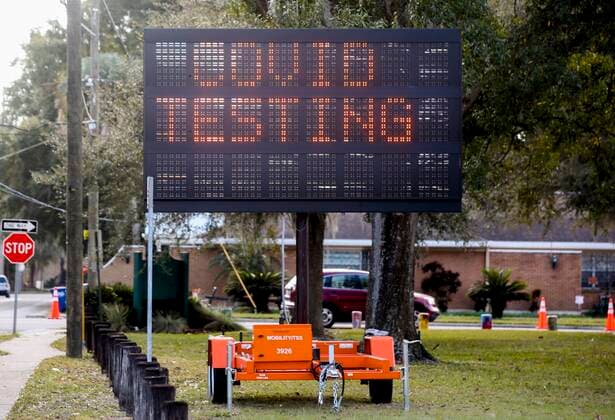 January 7, 2022, Tampa, Florida, USA: A Covid Testing sign near the drive up Covid testing site at the Alfred Al Barnes Park, 2902 N 32nd St, on Friday, Jan. 7, 2022 in Tampa. The state is reporting record numbers of Covid infections primarily due to the current wave of the Omicron variant. Testing sites have seen an uptick as well. Tampa USA - ZUMAs70_ 20220107_zan_s70_011 Copyright: xDirkxShaddx