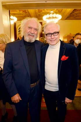 Achim Wolff und Hans-Jürgen Schatz bei der Premiere des Theaterstücks Rent A Friend im Schlosspark Theater. Berlin, 08.01.2022 *** Achim Wolff and Hans Jürgen Schatz at the premiere of the play Rent A Friend at Schlosspark Theater Berlin, 08 01 2022 Foto:xF.xKernx xFuturexImage