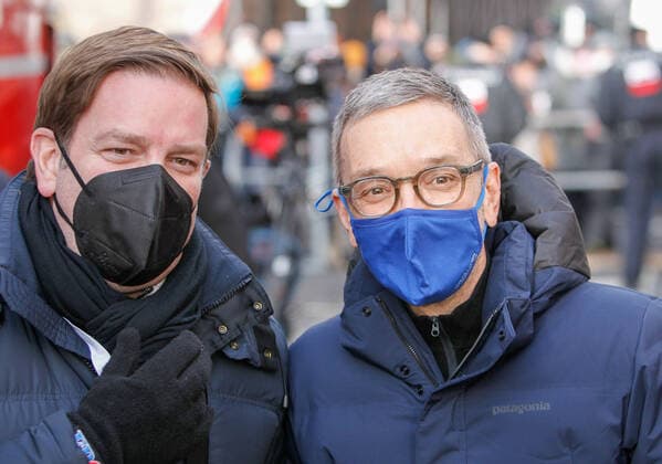 09.01.2022 Demonstration am Landhausplatz und weiter durch die Innenstadt von Innsbruck, Tirol, Österreich Demonstration für die Impffreiheit Demo gegen Corona, Coronavirus, Covid-19 Maßnahmen: Impfpflicht, Impfzwang, Impfen, Lockdown Motto der Demonstration von Team Tirol: Für unsere Freiheit FPÖ und MFG ebenfalls dabei Bild von li.: Markus Abwerzger (FPÖ Landesparteiobmann Tirol), Herbert Kickl (FPÖ Klubobmann, Parteiobmann, Parteichef)