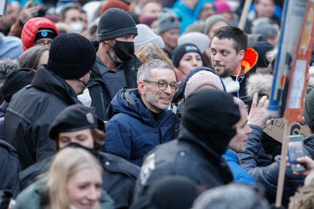 09.01.2022 Demonstration am Landhausplatz und weiter durch die Innenstadt von Innsbruck, Tirol, Österreich Demonstration für die Impffreiheit Demo gegen Corona, Coronavirus, Covid-19 Maßnahmen: Impfpflicht, Impfzwang, Impfen, Lockdown Motto der Demonstration von Team Tirol: Für unsere Freiheit FPÖ und MFG ebenfalls dabei Bild: Herbert Kickl (FPÖ Klubobmann, Parteiobmann, Parteichef)