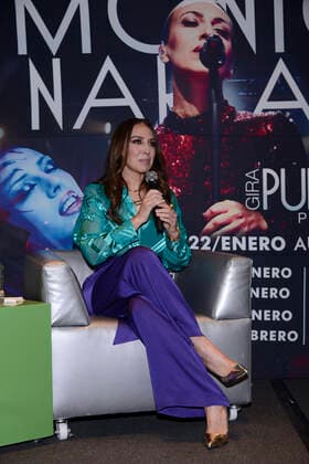 Sängerin Monica NaranjoTour-Promotion in Mexiko-Stadt Monica Naranjo ˜ Puro Minage™ Press Conference MEXICO CITY, MEXICO - JAN 11, 2022: Spanish singer, Monica Naranjo, gestures while speak during a press conference, to promote her ˜Pure Minage, Piano and Voice™ tour at W Hotel. On January 11, 2022 in Mexico City, Mexico. (Photo by Carlos Tischler Eyepix Group) Copyright: xCarlosxTischlerx xEyepixxGroupx EYEPIXGROUP_CT_11012022_54153