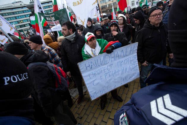 Bulgaria Coronavirus Restrictions Protest 6739543 12.01.2022 People take part in a protest against COVID-19 restrictions in front of the National Assembly of the Republic of Bulgaria, in Sofia, Bulgaria. Now Bulgarians have to wear masks indoors and on public transport and show a health pass, given to people who are vaccinated, recovered or who have tested negative for the virus, to get into restaurants, cafes and shopping malls and gyms. Hristo Vladev Sputnik Sofia Bulgaria  Copyright: xHristoxVladevx