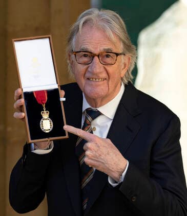 Bilder des Jahres 2022, Entertainment 01 Januar Entertainment Themen der Woche KW02 Entertainment Bilder des Tages . 12 01 2022. Windsor, United Kingdom. Fashion Designer Sir Paul Smith who was made a member of the Order of the Companions of Honour at an Investiture at Windsor Castle.  xPoolx xi-Imagesx IIM-22994-0001