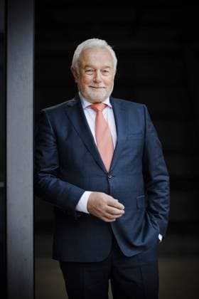 Wolfgang Kubicki, Vizepraesident des Deutschen Bundestags, FDP, posiert fuer ein Foto. Berlin, 14.01.2022 Berlin Deutschland *** Wolfgang Kubicki, Vice President of the German Bundestag, FDP, poses for a photo Berlin, 14 01 2022 Berlin Germany Copyright: xThomasxTrutschel photothek.dex