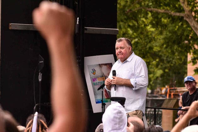 VOICES 4 THE KIDS RALLY, Independent Member for Hughes Craig Kelly speaks during a Voices 4 the Kids protest against vaccination policies at Prince Alfred Park in Sydney, Saturday, January 15, 2022. ( NO ARCHIVING, EDITORIAL USE ONLY, NO USE IN BOOKS WITHOUT CONSENT SYDNEY NSW AUSTRALIA  Copyright: xFLAVIOxBRANCALEONEx 20220115001613524828
