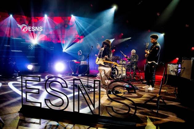 GRONINGEN - A livestream performance by the Moluccan musician, producer, DJ and singer from The Hague, JAEL, will be recorded for Eurosonic Noorderslag. Due to the corona virus, the Groningen festival will once again take place completely online. ANP KIPPA PAUL BERGEN