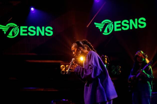 GRONINGEN - A livestream performance by Sudanese-Dutch singer songwriter Gaidaa is being recorded for Eurosonic Noorderslag. Due to the corona virus, the Groningen festival will once again take place completely online. ANP KIPPA PAUL BERGEN