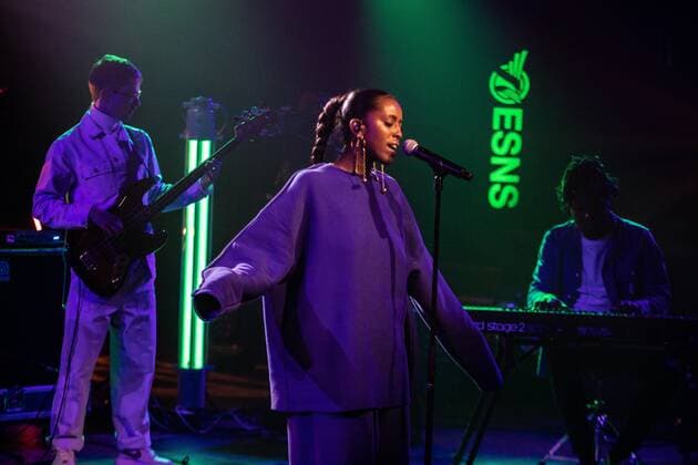 GRONINGEN - A livestream performance by Sudanese-Dutch singer songwriter Gaidaa is being recorded for Eurosonic Noorderslag. Due to the corona virus, the Groningen festival will once again take place completely online. ANP KIPPA PAUL BERGEN