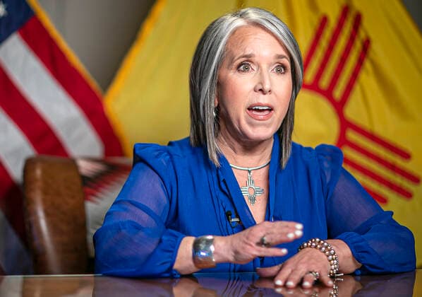 January 18, 2022, Santa Fe, New Mexico, USA: Governor Michelle Lujan Grisham delivers the State of the State address during the 56th legislative session on Tuesday, January 18, 2022. Santa Fe USA - ZUMAab1_ 20220118_zaf_ab1_014 Copyright: xJimxWeberx