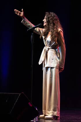 Ana Guerra performs live in Seville, Spain Seville, Spain. 22nd, January 2022. The Spanish singer Ana Guerra performs a live concert at the Teatro de la Real Maestranza in Seville. Seville Andalusia Spain  Copyright: xGonzalesxPhoto MarioxDiazxRaserox