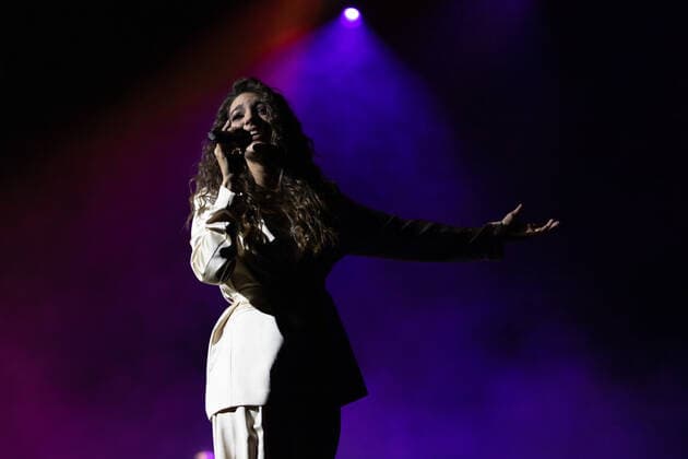 Ana Guerra performs live in Seville, Spain Seville, Spain. 22nd, January 2022. The Spanish singer Ana Guerra performs a live concert at the Teatro de la Real Maestranza in Seville. Seville Andalusia Spain  Copyright: xGonzalesxPhoto MarioxDiazxRaserox