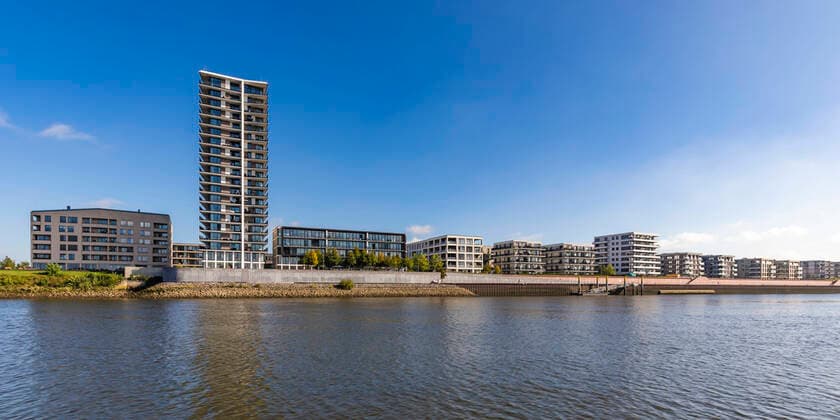 Creative Highlights World Germany, Bremen, Waterfront apartments along Weser river canal, Bremen Deutschland Stuttgart-Mitte WDF06711