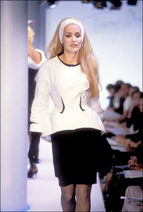 Défilé de mode Prêt à Porter, Printemps Eté 1996. Thierry Mugler - Jerry Hall. 24001 0000-00-00 France Hall, Jerry  Copyright: xGuyxMarineaux STAR_24001_016