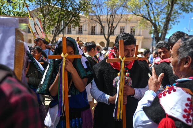 11th Anniversary Of The Death Of Bishop Samuel Ruiz Commemorated In Chiapas Hundreds of indigenous people from the villages surrounding San Cristobal de las Casas, took part in a pilgrimage and mass on the 11th anniversary of the death of Catholic Bishop Samuel Ruiz. Ruiz is best known for his role as mediator during the conflict between the Zapatista Army of National Liberation (EZLN) and the Institutional Revolutionary Party (PRI). Ruiz s diocese helped some hundreds of thousands of indigenous Maya people in Chiapas who were among Mexico s poorest marginalized communities. On Tuesday, January 25, 2022, in San Cristobal de las Casas, Chiapas, Mexico. San Cristobal de las Casas Mexico  Copyright: xArturxWidakx originalFilename: widak-11thanni220125_npFKm.jpg